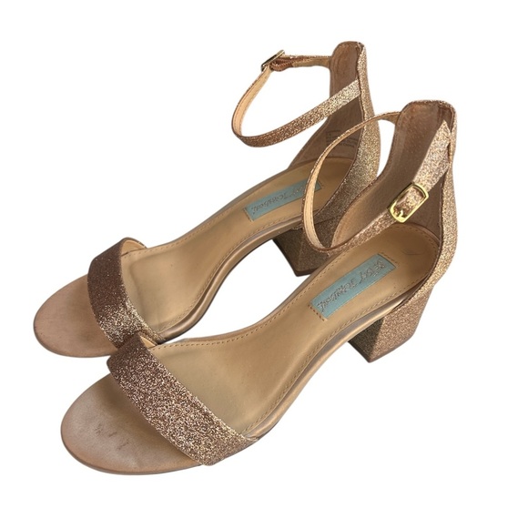 Betsey Johnson Gold Glitter Block Heel Sandals Size 7.5 - Picture 2 of 8